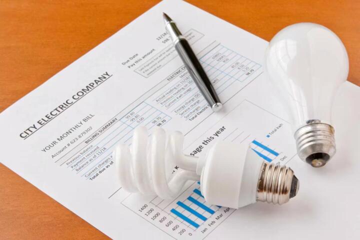 Smart Tactics to Keep Electric Bills Down All Winter Long