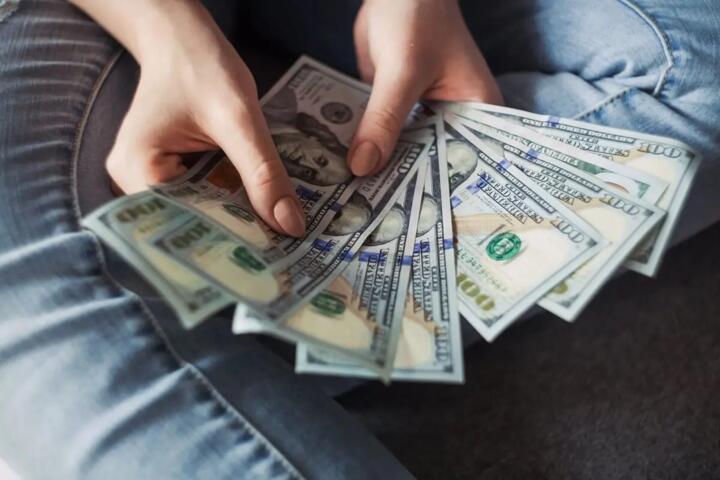 Should You Consolidate Your Debt?