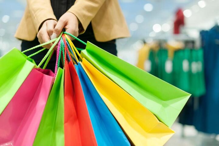 Practical Ways to Curb Impulse Spending and Keep Your Savings